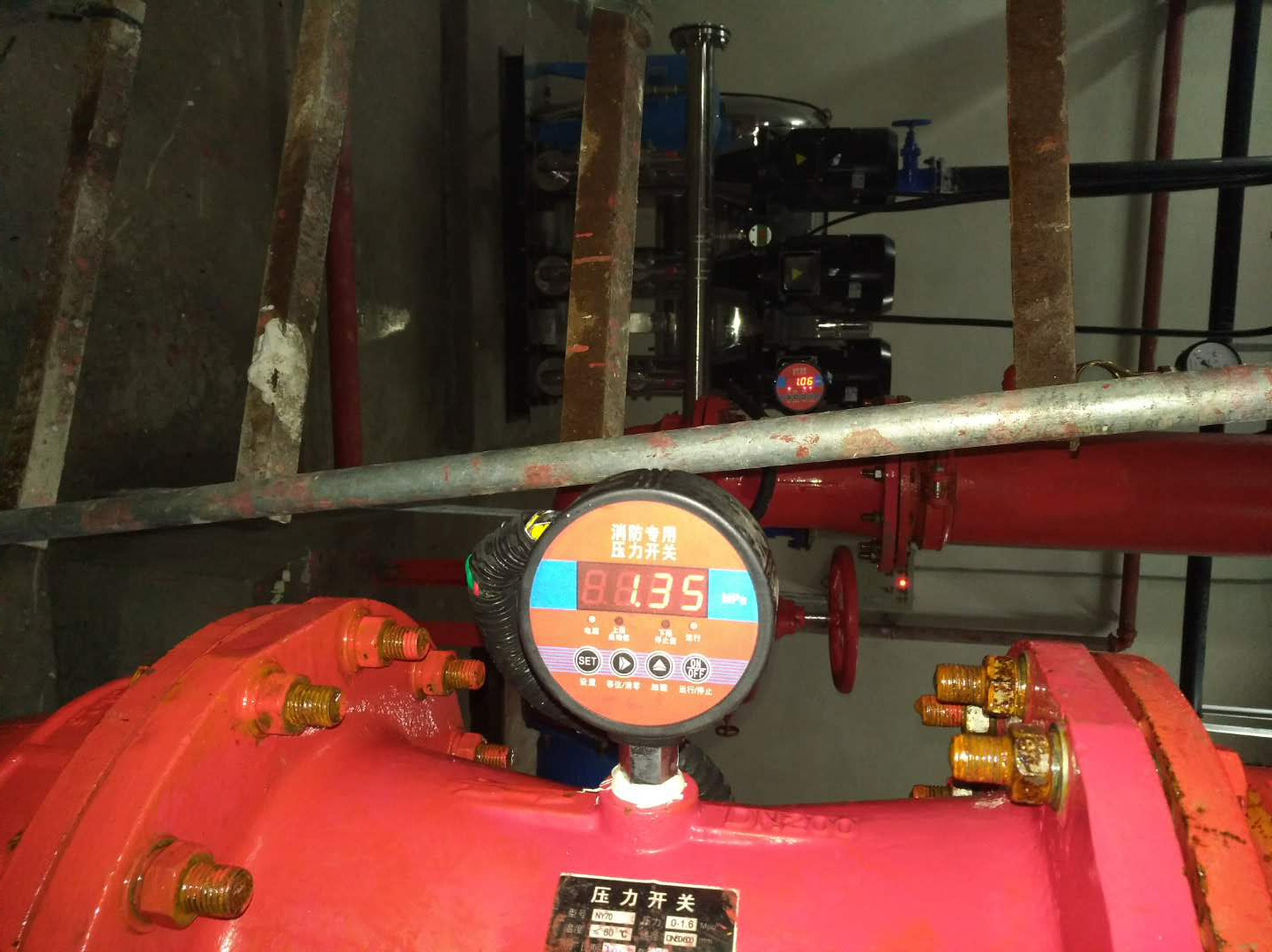 法蘭安裝低壓壓力開關示意圖